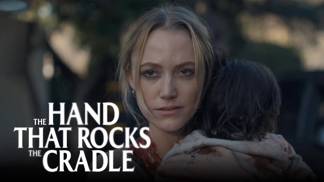 دستی که گهواره را تاب می دهد