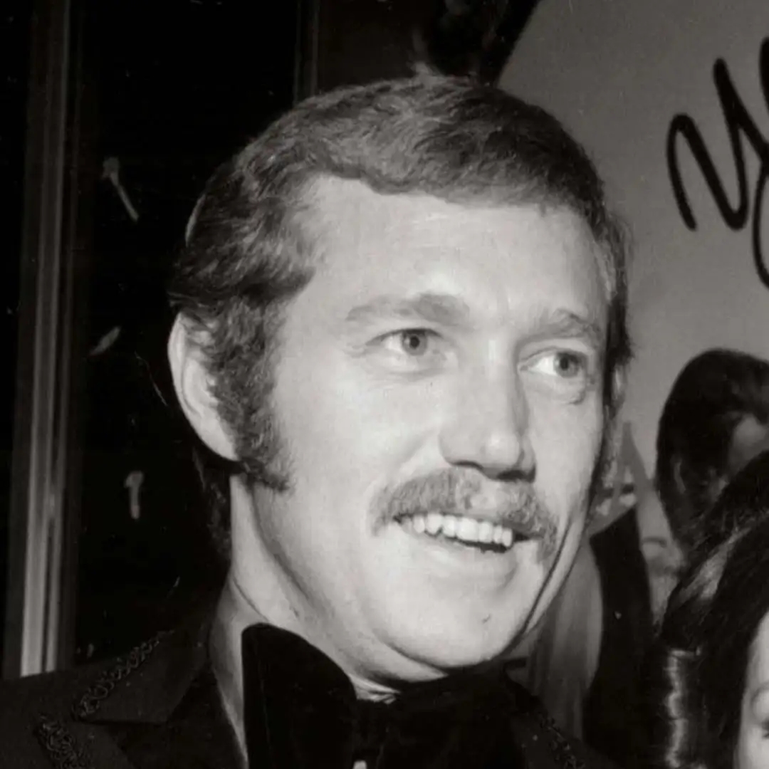 تام استرن(1)