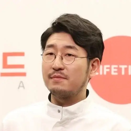 پارک جونگ وو