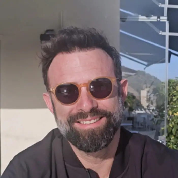 تونی کاریزوسا