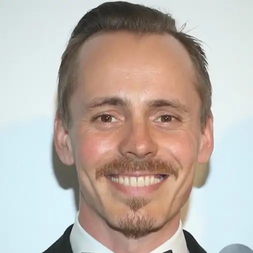 یاسپر پکونن