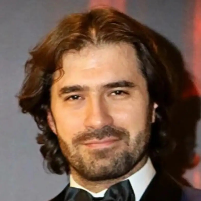 اوغور بایراکتار